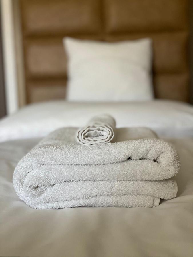 Blueline Motel Jászberény Екстериор снимка