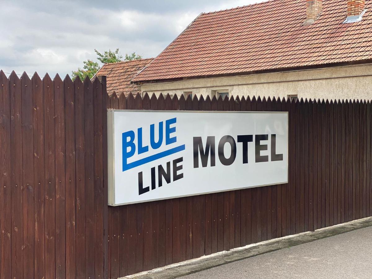 Blueline Motel Jászberény Екстериор снимка